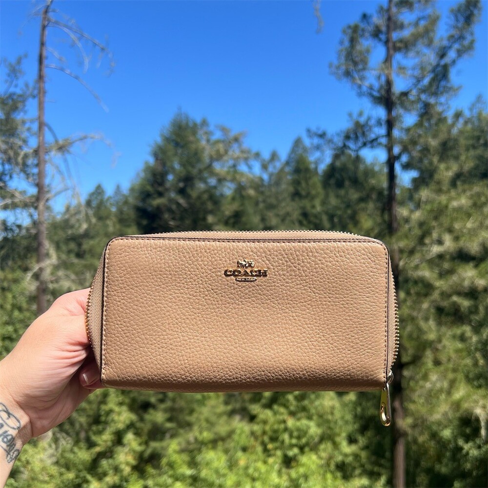 COACH Long Zip-Around Taupe/Beige Pebble Leather Wallet Gold Hardware AUTHENTIC